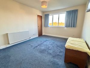 Bedroom- click for photo gallery